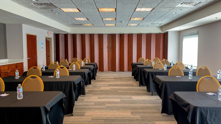Holiday Inn Express Lexington NE Meeting