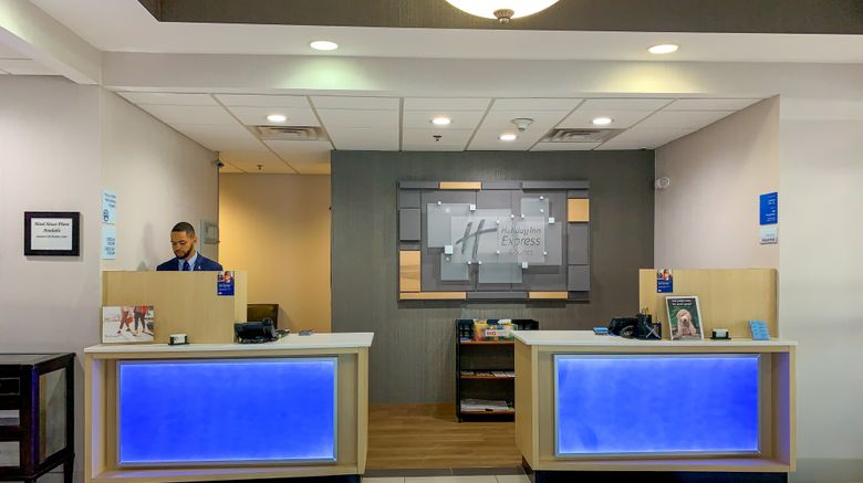 <b>Holiday Inn Express Lexington NE Lobby</b>. Images powered by <a href="https://www.leonardoworldwide.com/" title="Leonardo Worldwide" target="_blank">Leonardo</a>.
