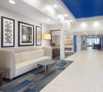 Holiday Inn Express Hotel and Suites Lobby