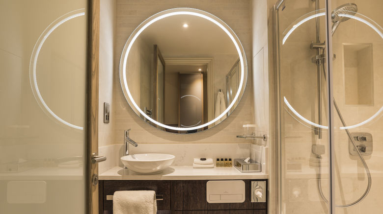 <b>Sloane Place Room</b>. Images powered by <a href="https://www.leonardoworldwide.com/" title="Leonardo Worldwide" target="_blank">Leonardo</a>.
