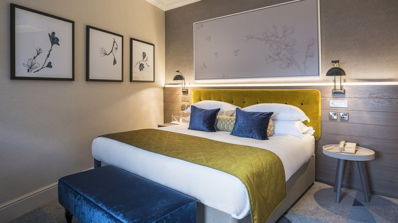 <b>Sloane Place Suite</b>. Images powered by <a href="https://www.leonardoworldwide.com/" title="Leonardo Worldwide" target="_blank">Leonardo</a>.