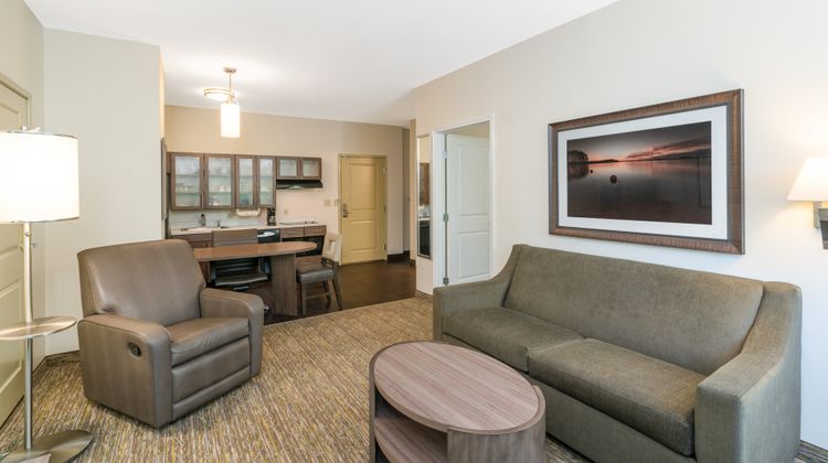 Candlewood Suites Auburn Suite