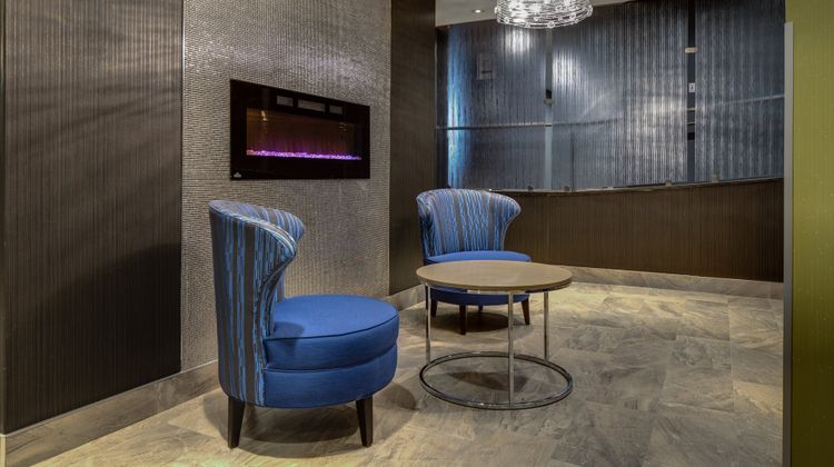 Holiday Inn Sudbury Lobby