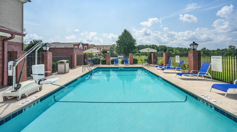 <b>Holiday Inn Express & Suites Gadsden W-N Pool</b>. Images powered by <a href="https://www.leonardoworldwide.com/" title="Leonardo Worldwide" target="_blank">Leonardo</a>.