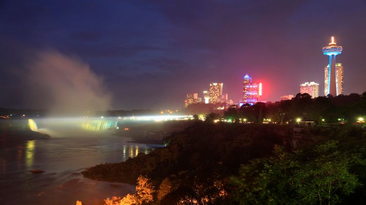 Holiday Inn by The Falls Other