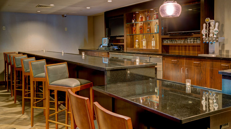 Holiday Inn & Suites Milwaukee Airport Restaurant