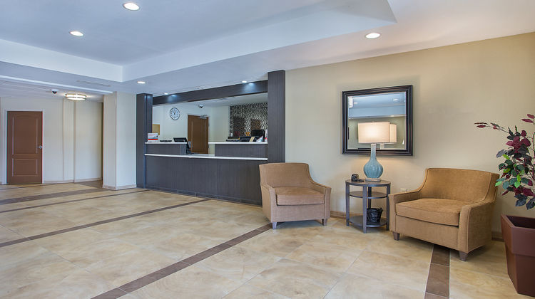 Candlewood Suites Oak Grove-Ft Campbell Lobby