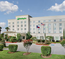 Holiday Inn Hotel & Suites Exterior