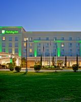 Holiday Inn Hotel & Suites