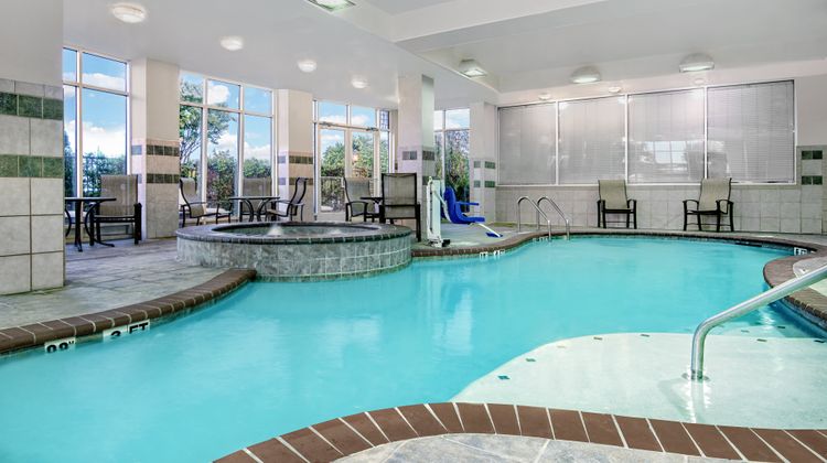 Holiday Inn Hotel & Suites Pool