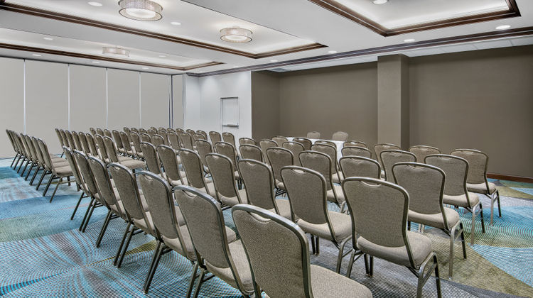 Holiday Inn Hotel & Suites Meeting