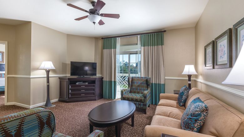 <b>Wyndham Governor's Green Resort Hotel Room</b>. Images powered by <a href="https://www.leonardoworldwide.com/" title="Leonardo Worldwide" target="_blank">Leonardo</a>.