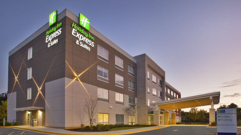 Holiday Inn Express South Hill Exterior. Images powered by <a href="https://www.leonardoworldwide.com" target="_blank" rel="noopener">Leonardo</a>.