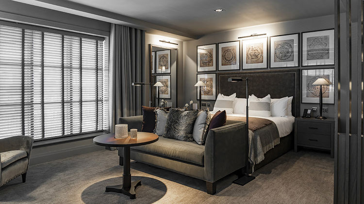 Dakota Manchester Suite