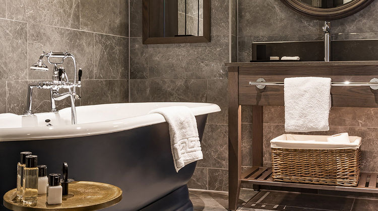 Dakota Manchester Suite