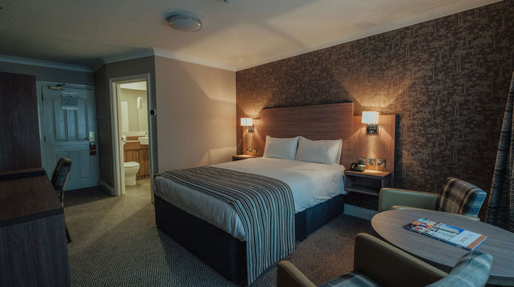 Corrs Corner Hotel Room