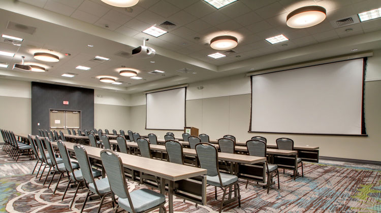 Holiday Inn Peoria at Grand Prairie Meeting