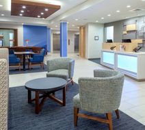 Holiday Inn Express & Suites East Messa Lobby