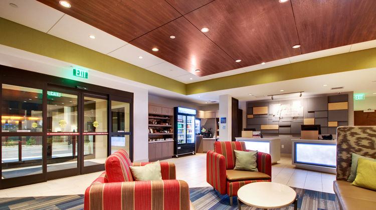 Holiday Inn Express Helen Lobby