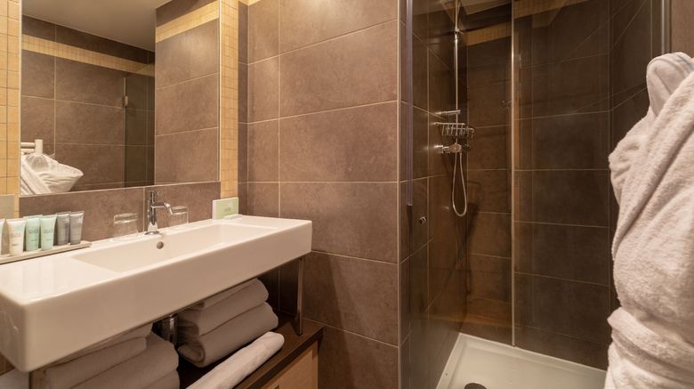 <b>Les Loges Blanches Room</b>. Images powered by <a href="https://www.leonardoworldwide.com/" title="Leonardo Worldwide" target="_blank">Leonardo</a>.
