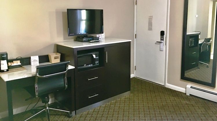 Scottish Inn Room