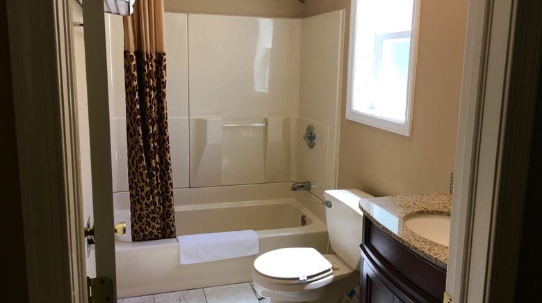 <b>Scottish Inn Room</b>. Images powered by <a href="https://www.leonardoworldwide.com/" title="Leonardo Worldwide" target="_blank">Leonardo</a>.