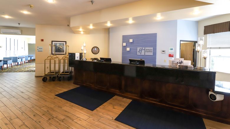 <b>Holiday Inn Express St Ignace-Lake Front Lobby</b>. Images powered by <a href="https://www.leonardoworldwide.com/" title="Leonardo Worldwide" target="_blank">Leonardo</a>.