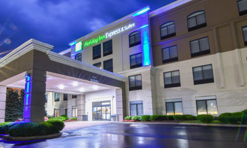 Holiday Inn Express & Suites Northwest