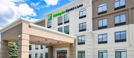 Holiday Inn Express & Suites Northwest Exterior