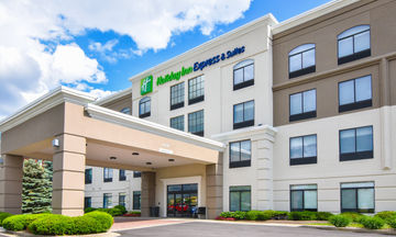 Holiday Inn Express & Suites Northwest