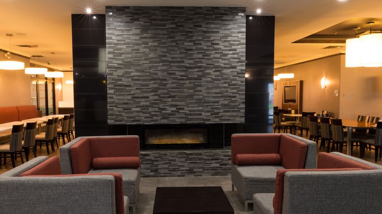 <b>Holiday Inn Express Edmonton Downtown Lobby</b>. Images powered by <a href="https://www.leonardoworldwide.com/" title="Leonardo Worldwide" target="_blank">Leonardo</a>.