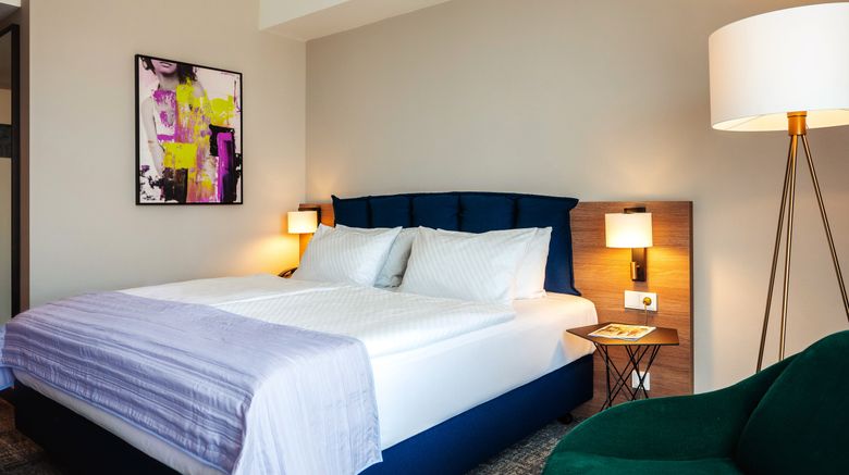 <b>Holiday Inn Berlin City Center East Room</b>. Images powered by <a href="https://www.leonardoworldwide.com/" title="Leonardo Worldwide" target="_blank">Leonardo</a>.