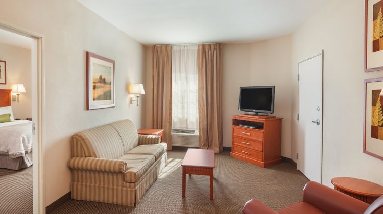 Candlewood Suites Georgetown Suite