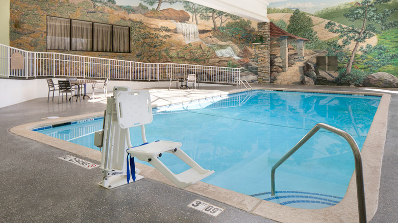 <b>Holiday Inn Hotel & Stes, Des Moines NW Pool</b>. Images powered by <a href="https://www.leonardoworldwide.com/" title="Leonardo Worldwide" target="_blank">Leonardo</a>.
