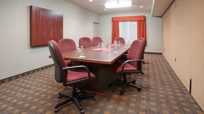 <b>Holiday Inn Express Meeting</b>. Images powered by <a href="https://www.leonardoworldwide.com/" title="Leonardo Worldwide" target="_blank">Leonardo</a>.