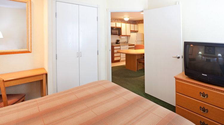 Candlewood Suites Suite