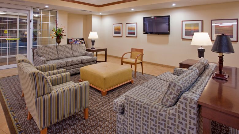 <b>Candlewood Suites Kansas City Northeast Lobby</b>. Images powered by <a href="https://www.leonardoworldwide.com/" title="Leonardo Worldwide" target="_blank">Leonardo</a>.