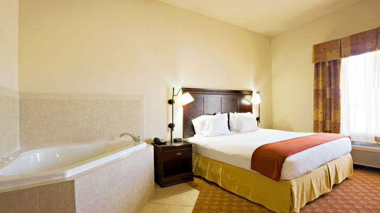 Holiday Inn Express Sweetwater Suite
