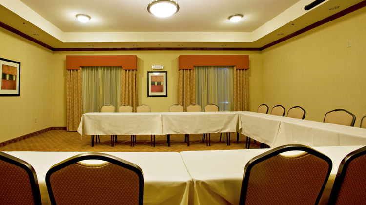 Holiday Inn Express Sweetwater Meeting