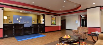 Holiday Inn Express Hotel & Suites Exterior