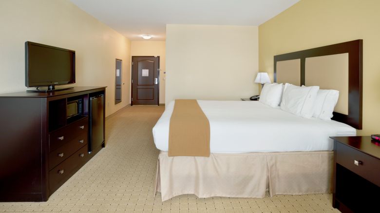 <b>Holiday Inn Express & Suites Georgetown Room</b>. Images powered by <a href="https://www.leonardoworldwide.com/" title="Leonardo Worldwide" target="_blank">Leonardo</a>.