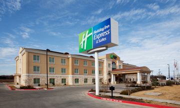 Holiday Inn Express & Suites Georgetown