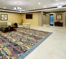Holiday Inn Express & Suites Georgetown Lobby