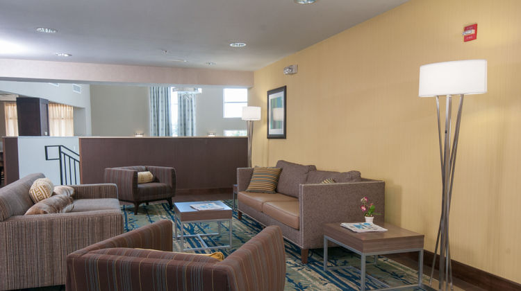 Holiday Inn Express Lobby