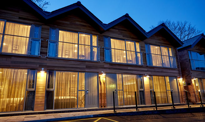 Boathouse and Riverside Rooms Exterior