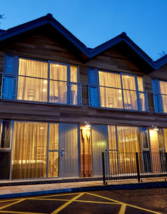 Boathouse and Riverside Rooms
