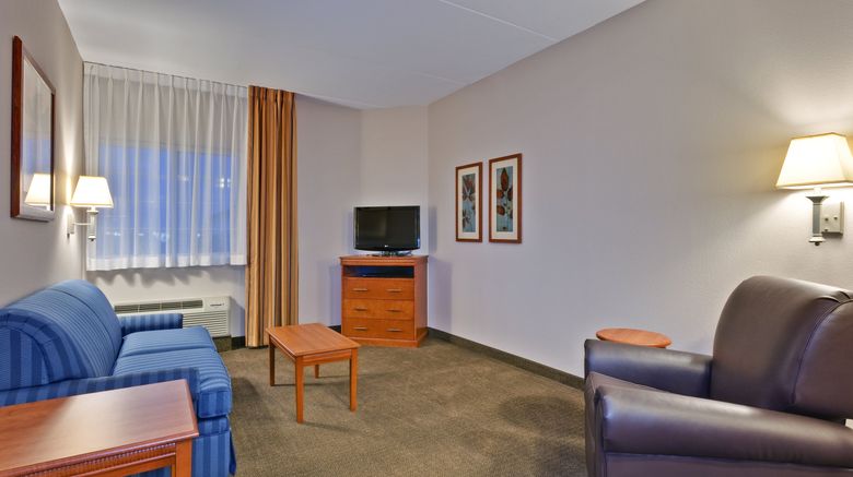 <b>Candlewood Suites Murfreesboro Suite</b>. Images powered by <a href="https://www.leonardoworldwide.com/" title="Leonardo Worldwide" target="_blank">Leonardo</a>.