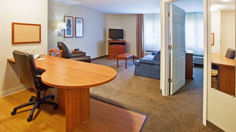 <b>Candlewood Suites Columbus South Suite</b>. Images powered by <a href="https://www.leonardoworldwide.com/" title="Leonardo Worldwide" target="_blank">Leonardo</a>.