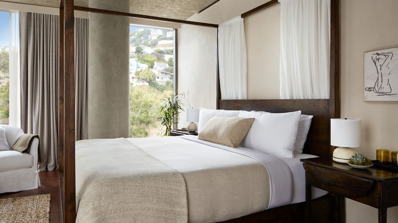 <b>1 Hotel West Hollywood Suite</b>. Images powered by <a href="https://www.leonardoworldwide.com/" title="Leonardo Worldwide" target="_blank">Leonardo</a>.