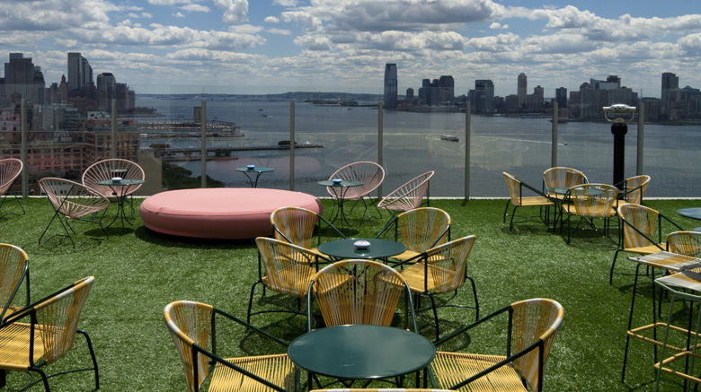 <b>The Standard, High Line Exterior</b>. Images powered by <a href="https://www.leonardoworldwide.com/" title="Leonardo Worldwide" target="_blank">Leonardo</a>.
